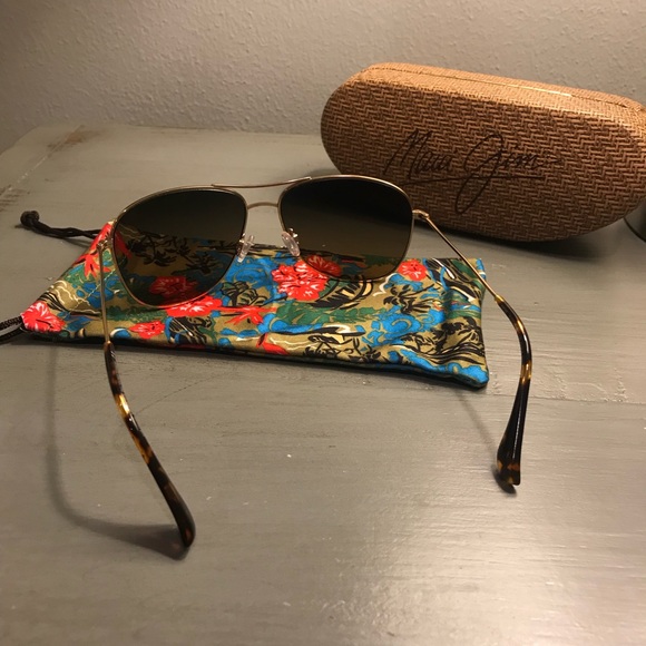 Maui Jim Cliff House Aviator Polarized Sunglasses - Picture 6 of 7